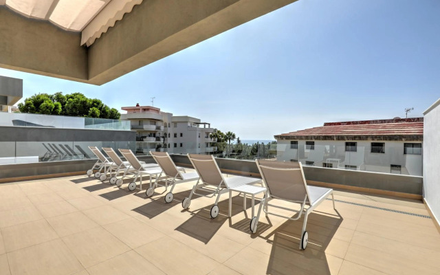 New Modern 3 Bed Apartment Puerto Banus