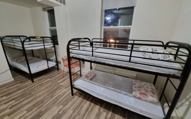 Queen Nest Hotel