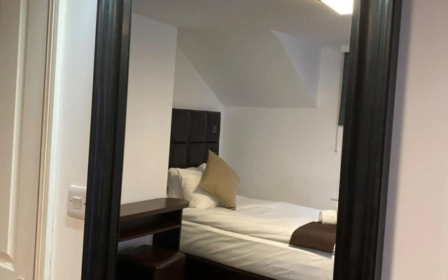 The Charles Hotel