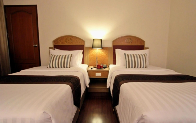 Grand Tower Inn Rama VI Hotel