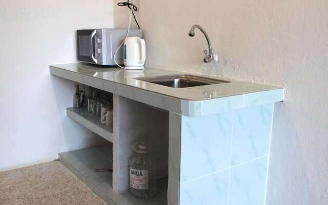 OYO HOME 90647 Mac Inn 94