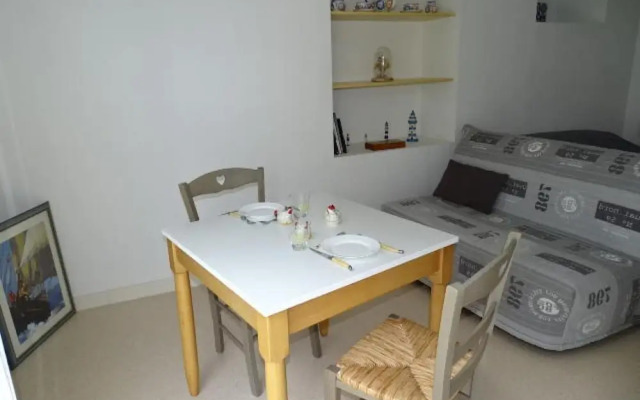 Apartment Stay Near Beach