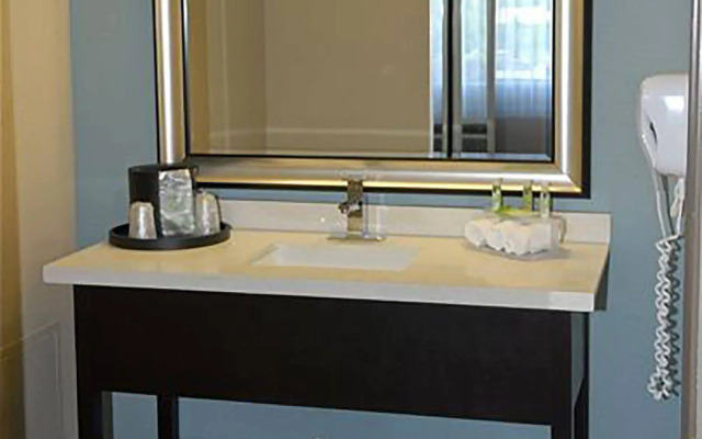 Holiday Inn Express Boise - University Area by IHG