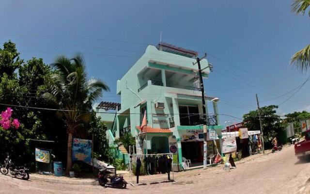 Sea Hawk Suites