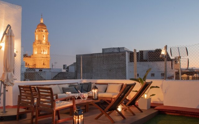 **** Luxury Terrace & Views Penthouse