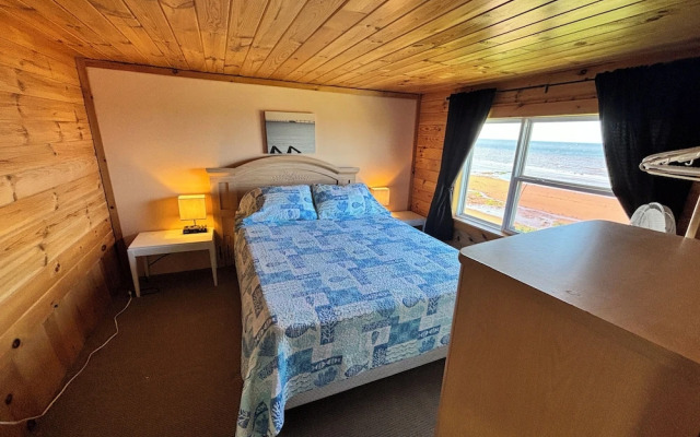 80 Oceanside Cottage