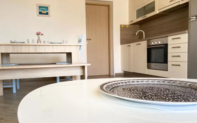 Žare - With Garden - A2