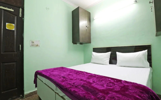 Aadharshila Guest House by OYO Rooms