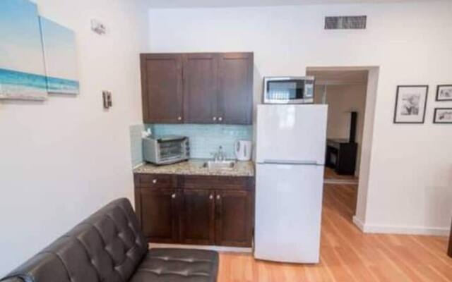 Hallandale Studio in Hallandale Beach