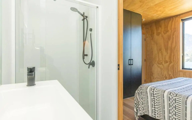 Picture Perfect - Queenstown Holiday Home