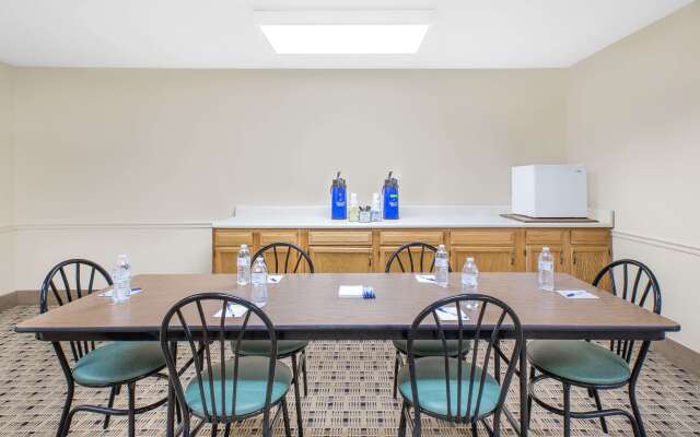 Microtel Inn by Wyndham Franklin