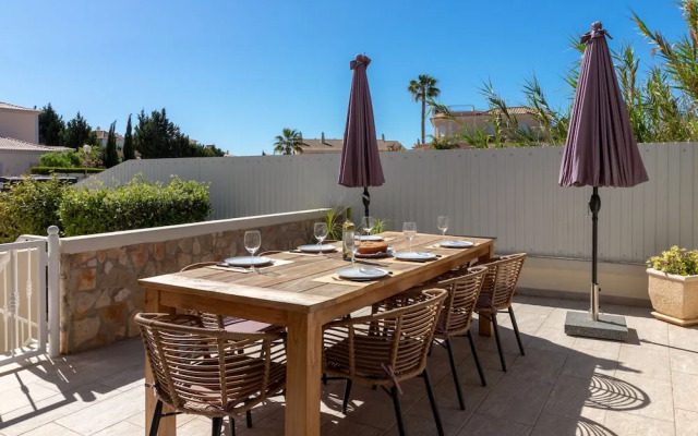 Luxury Villa in Albufeira With Heated Private Pool