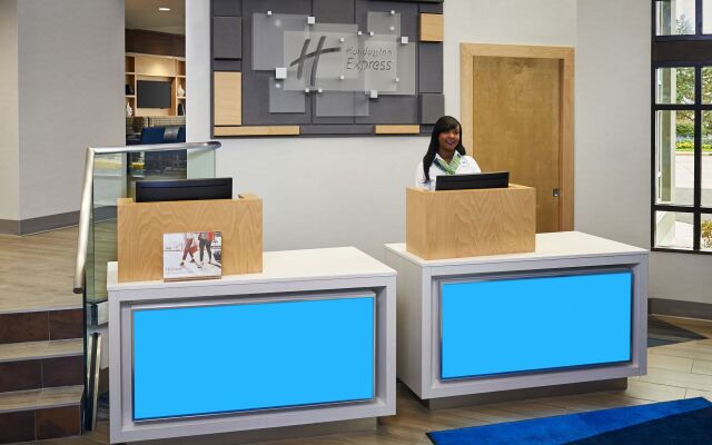 Holiday Inn Express Windsor Waterfront by IHG