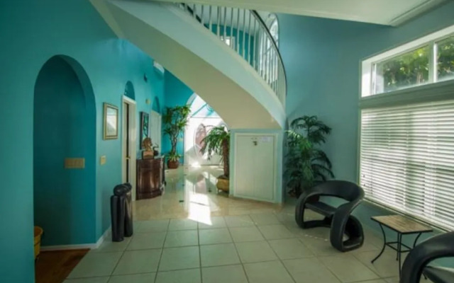 Luxury Beachfront Oasis With Private Pool - Btr 53777