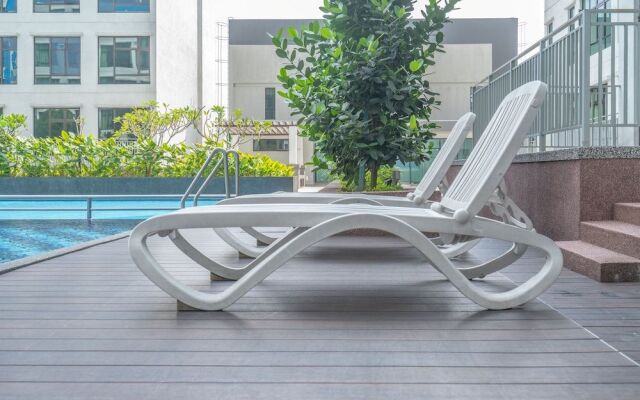 OYO Home 89458 Amazing 2br D'summit