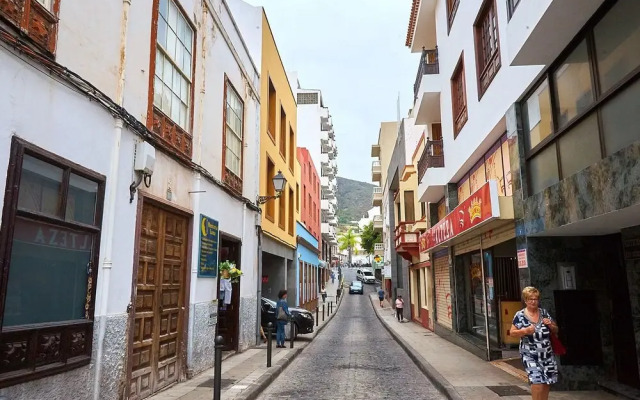 Apartamentos Rolycar