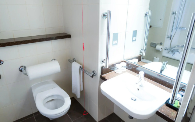 Crowne Plaza London Ealing by IHG