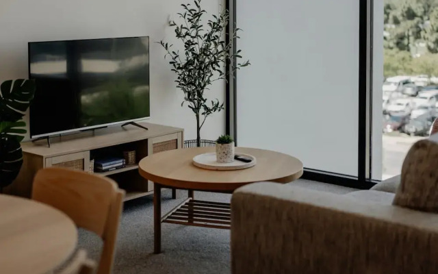 Cosy 1-bed With Pool, Gym ,parking