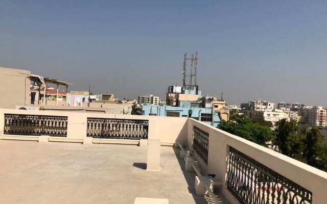 Anjani Mansion Guest House