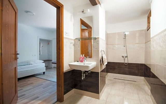Natura Panzio & Apartmanhaz