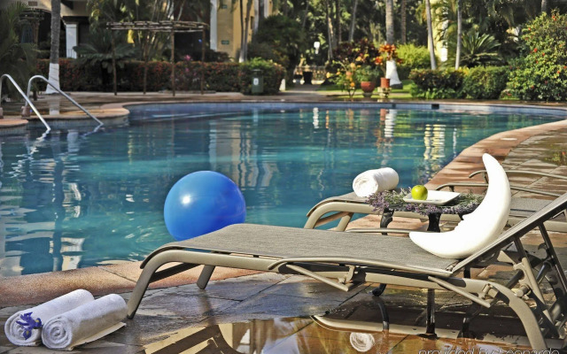 Puerto de Luna Pet Friendly & Family Suites Hotel