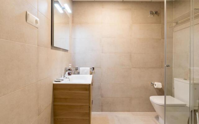 Urbe10 Premium Atarazanas 4 Bedrooms Apartment