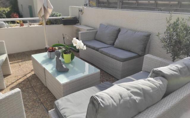 2 pièces avec grande terrasse
