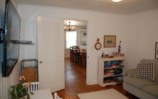 E-Z Does It - 7 Br Home