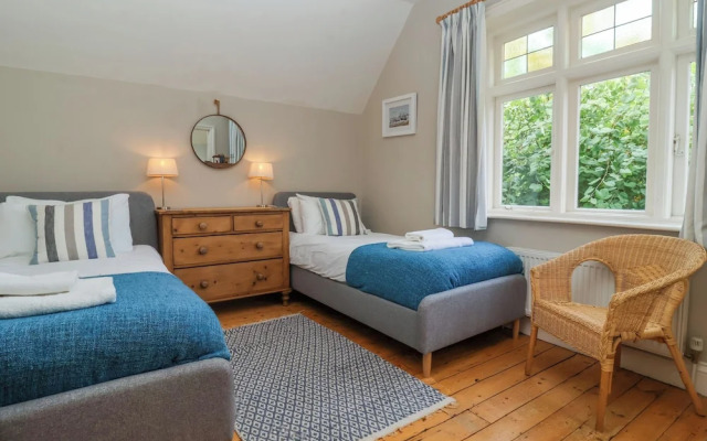 Samphire House