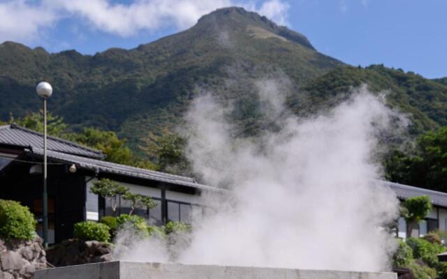 Yufuin Onsen Tsukanoma