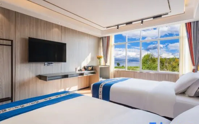 In the cloud Hotel