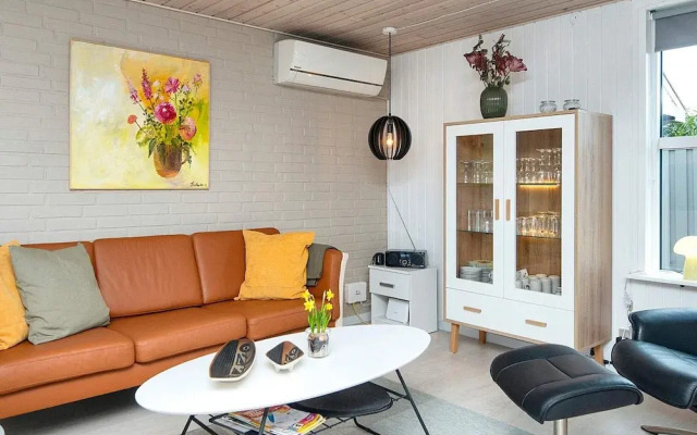 6 Person Holiday Home in Broager