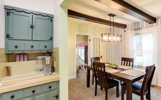 Charming Wichita Home 2 Mi to Downtown!