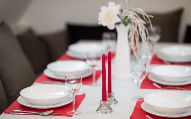 EMPIRENT Apartments City Center