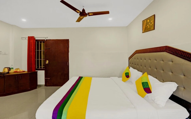 Itsy Hotels Regalia Grand, 500 Mtrs From Madikeri Fort