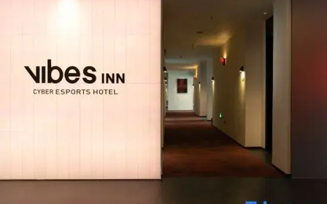 VIbes INN CYBER ESPORTS HOTEL