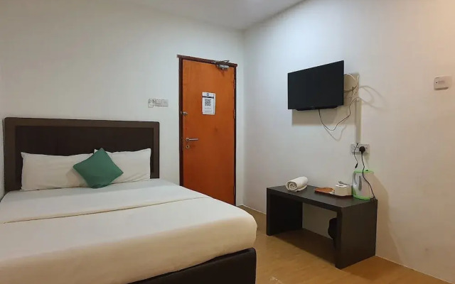 OYO 91053 Signature Inn Miri
