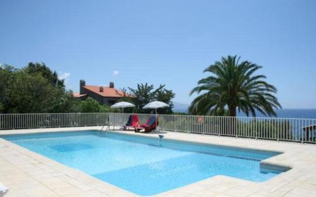 Hotel à Rena d'Oru