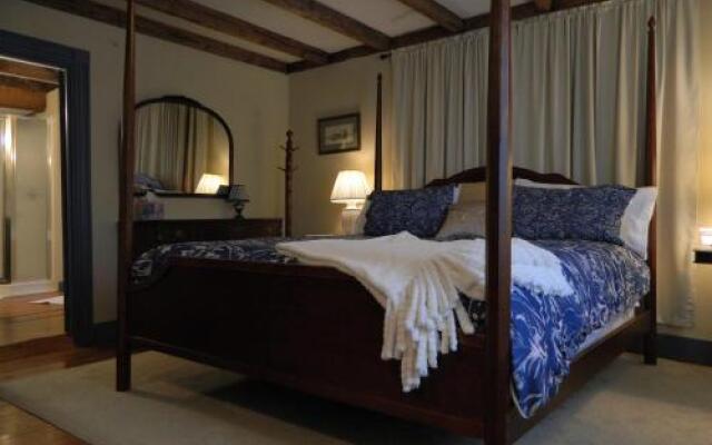 1810 House Bed & Breakfast