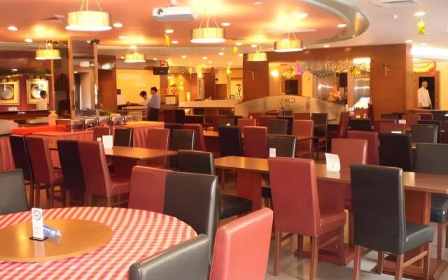 Отель Kingston 6 @ Changkat Bukit Bintang