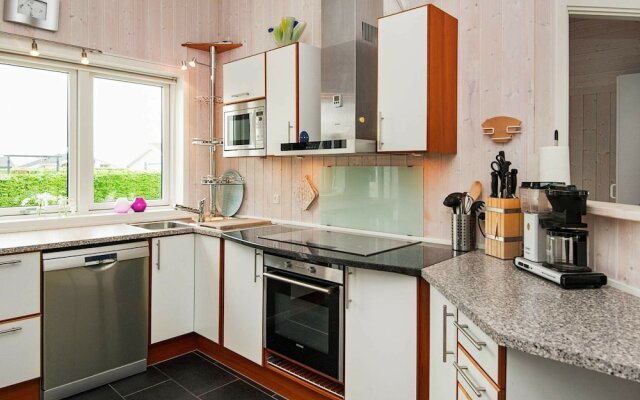 Cozy Holiday Home in Haderslev near Beach