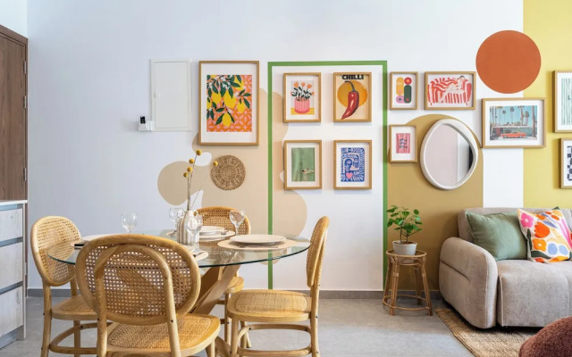 Lunette Artful 1-BR Apartment in Larnaca