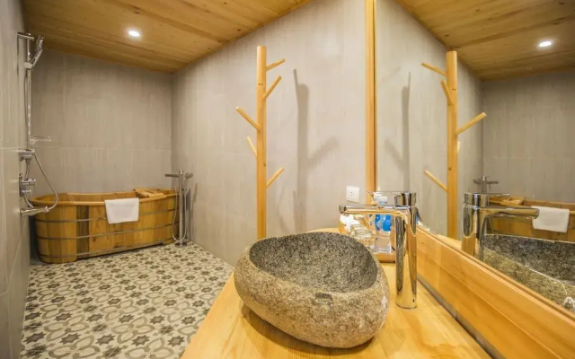 Le Champ Tu Le Resort Hot Spring & Spa