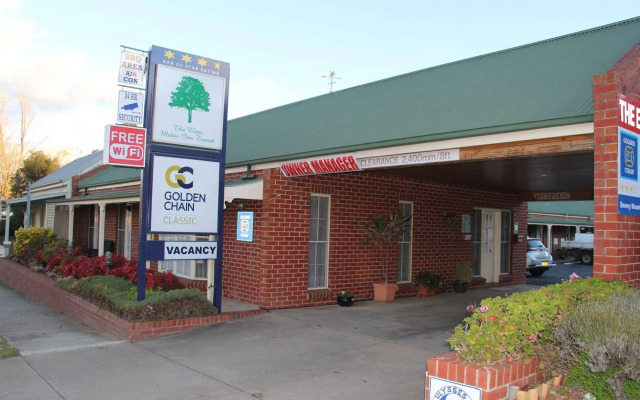 The Elms Motor Inn