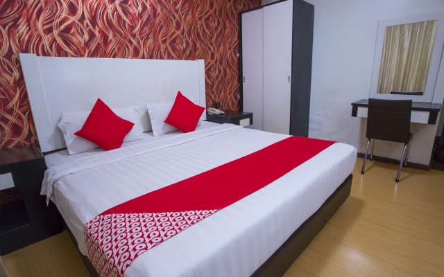 OYO 44037 King Park Hotel