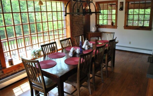 1712 House