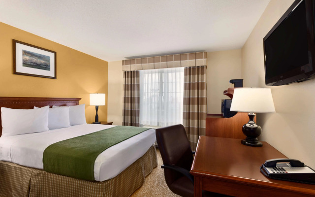 Country Inn & Suites by Radisson, Marion, OH