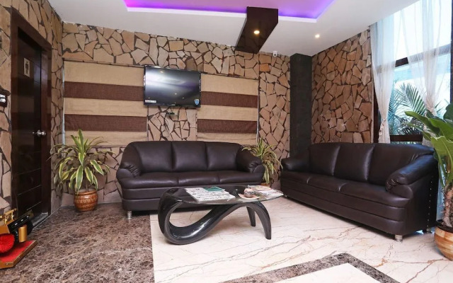 The Dolphin Palace By OYO Rooms