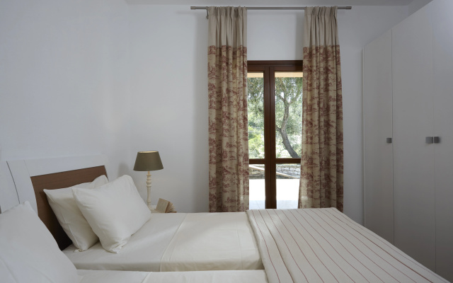 Anassa Mare Villas and Residences
