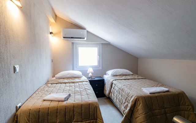 Kiosse Maison 1 by TravelPro Services - Nea F...
